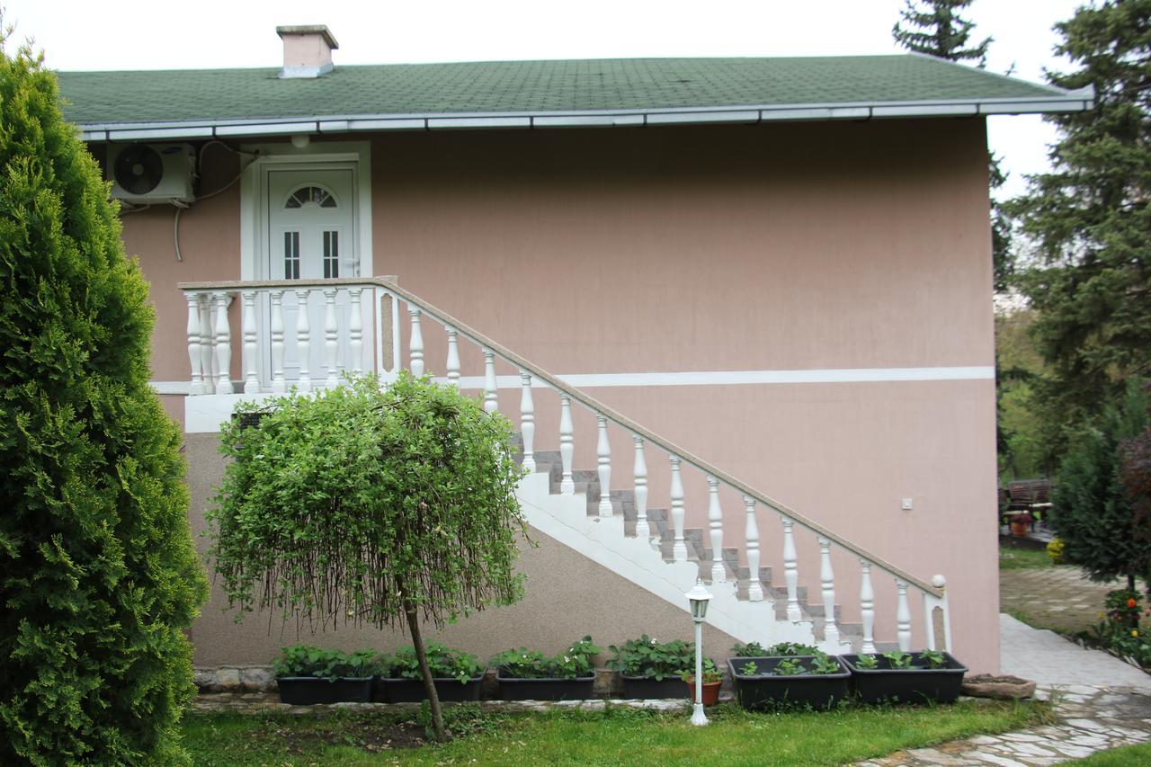 Rajski Vrt Vrdnik Ngoại thất bức ảnh